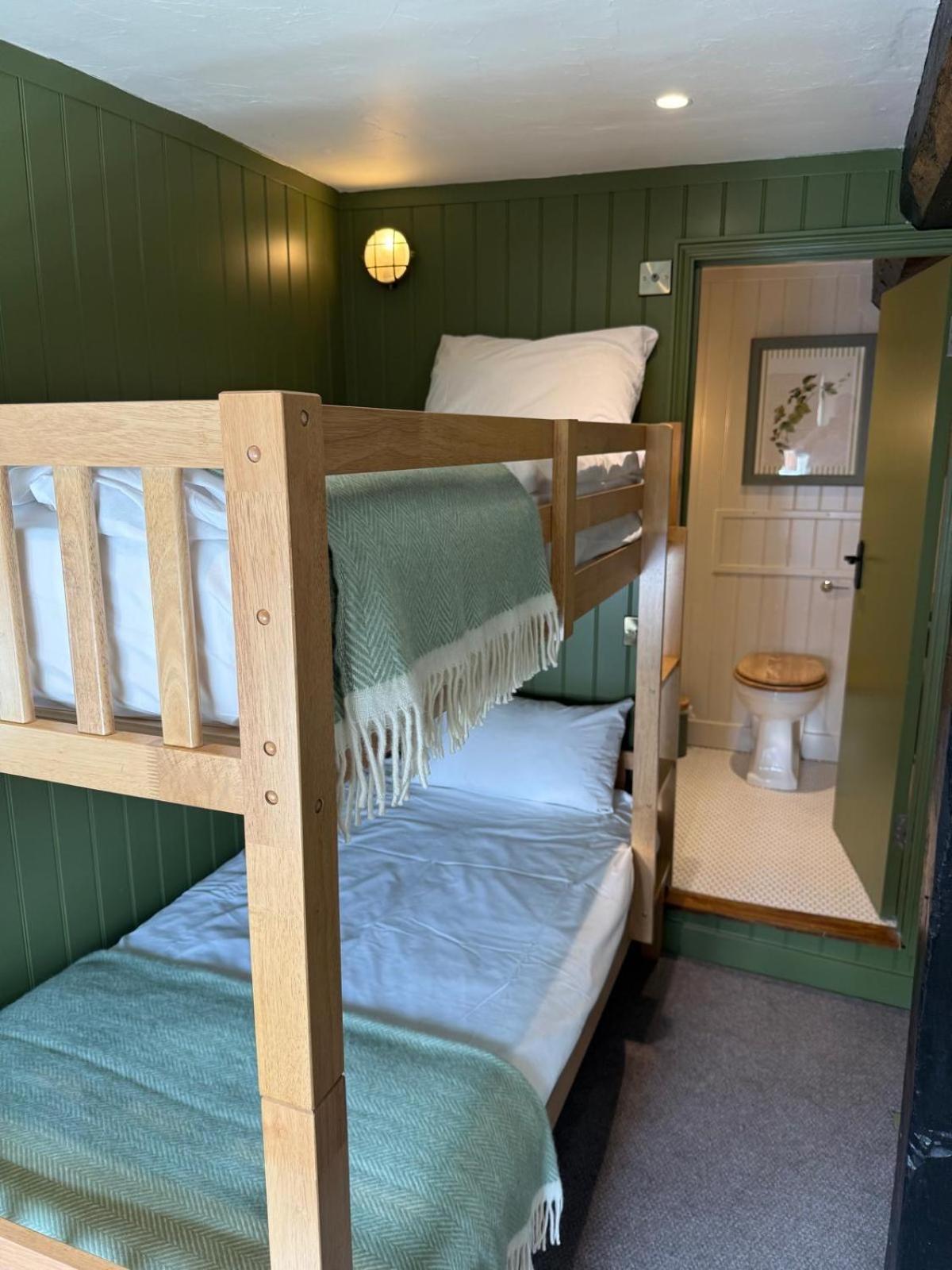 Bel And The Dragon-Odiham Hotel Luaran gambar