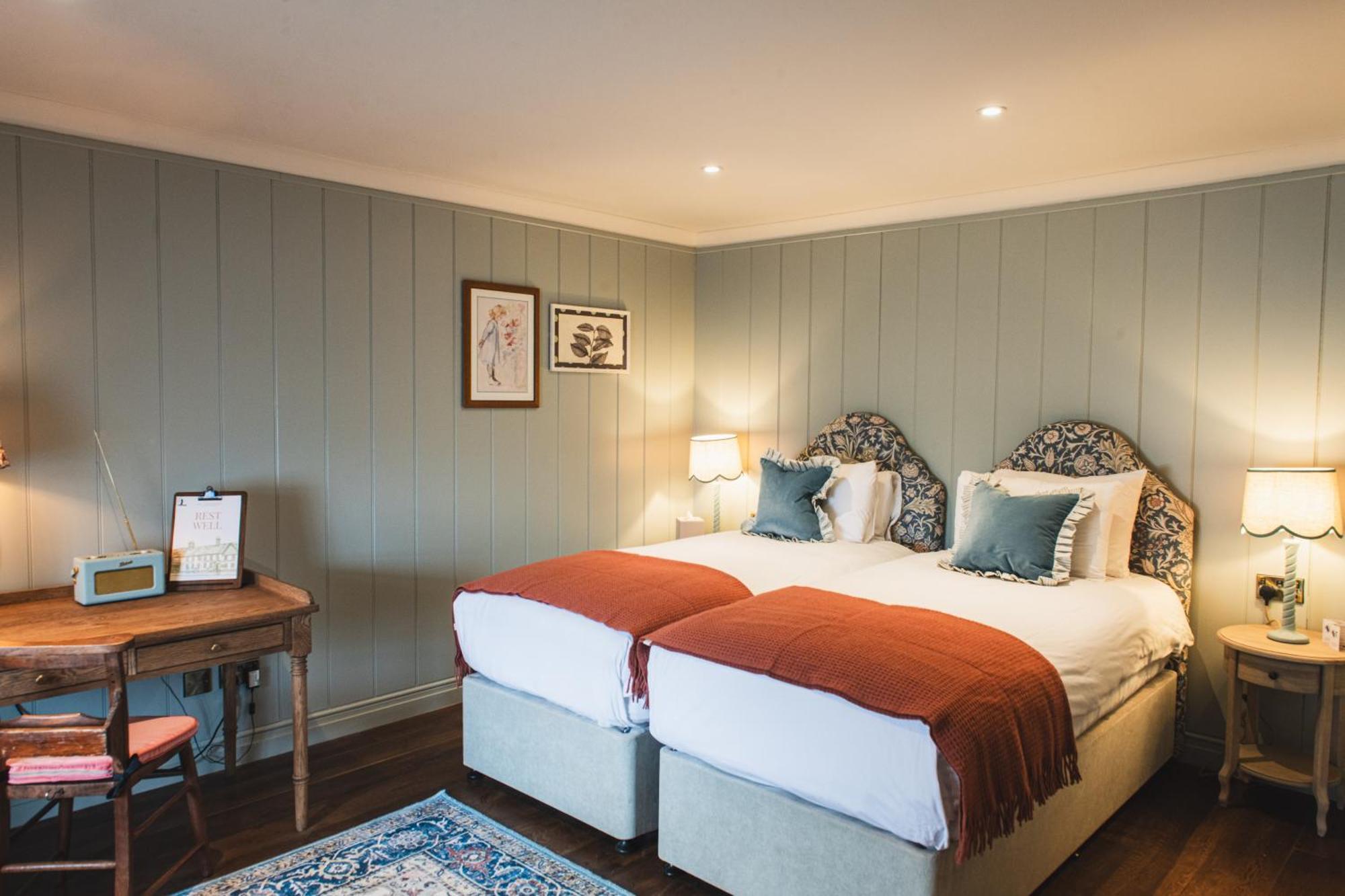 Bel And The Dragon-Odiham Hotel Luaran gambar